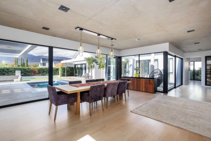 To Let 5 Bedroom Property for Rent in Val De Vie Estate Western Cape